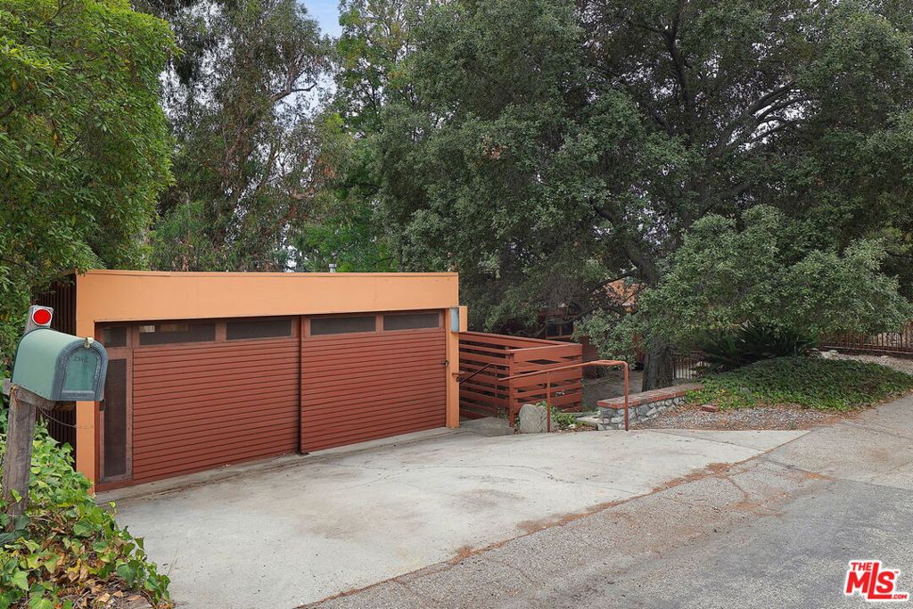2342 Panorama Drive