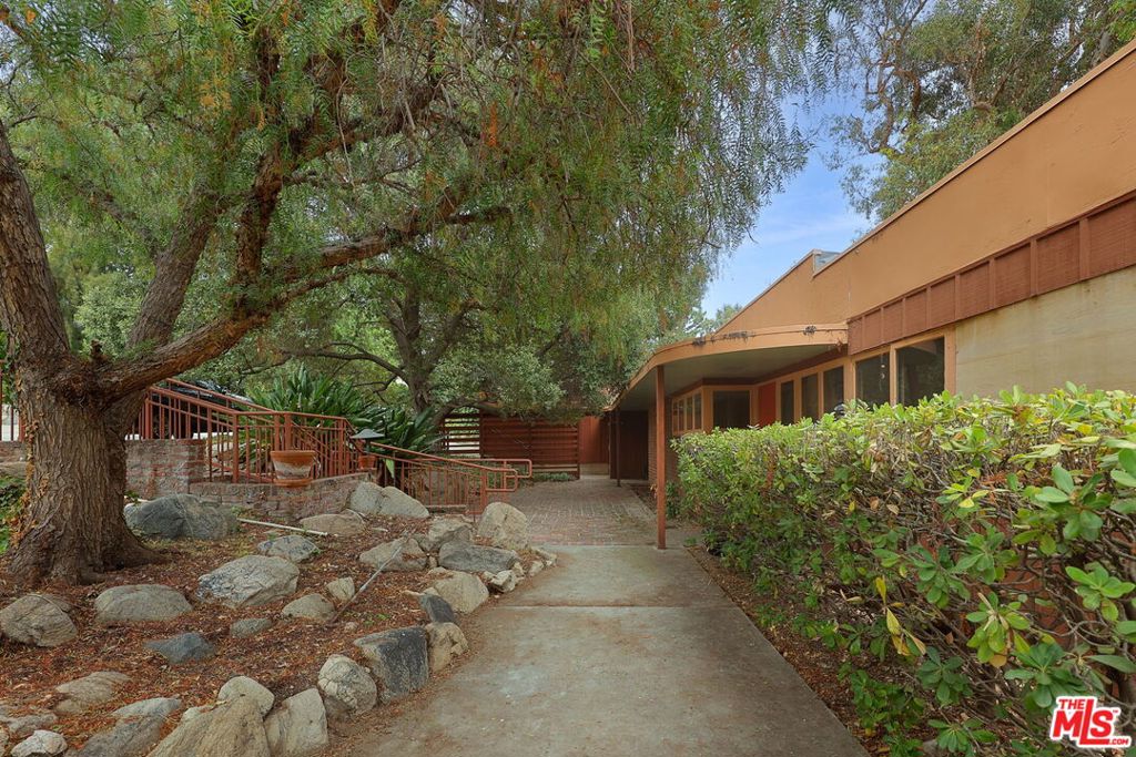 2342 Panorama Drive