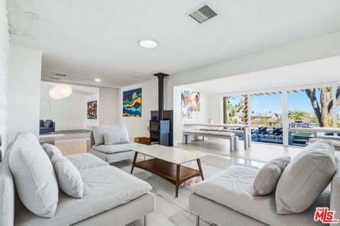 Photo of 61194 Prescott Trail, Joshua Tree, CA 92252 (MLS # 26991085)