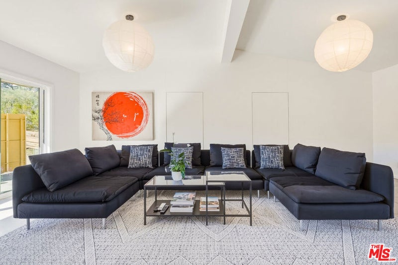 61194 Prescott Trail