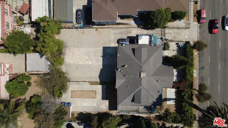 2241 Crenshaw Boulevard