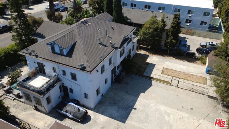2241 Crenshaw Boulevard