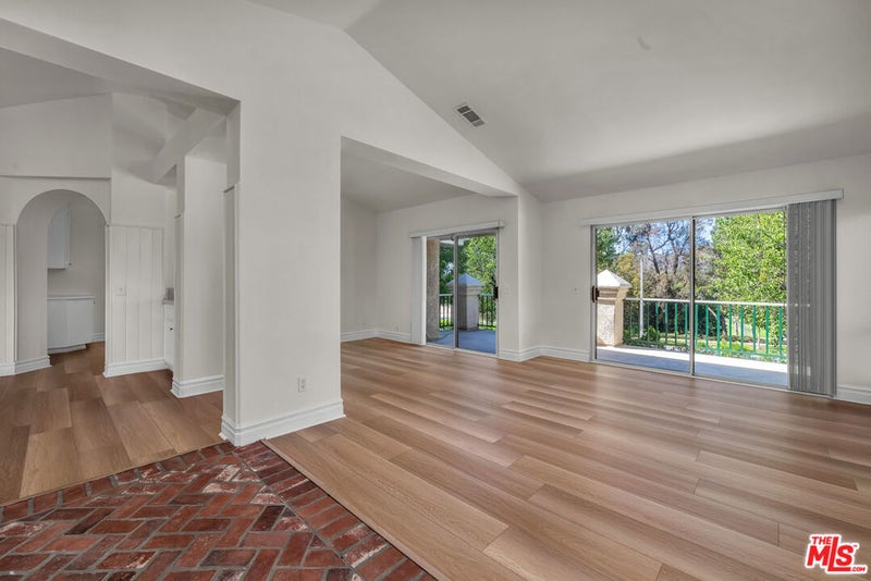 455 Kennerick Lane