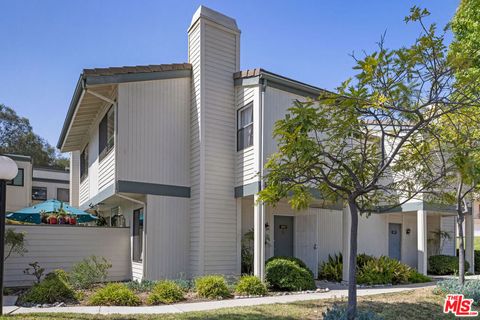 10500 Sunland Boulevard 2 Sunland CA 91040