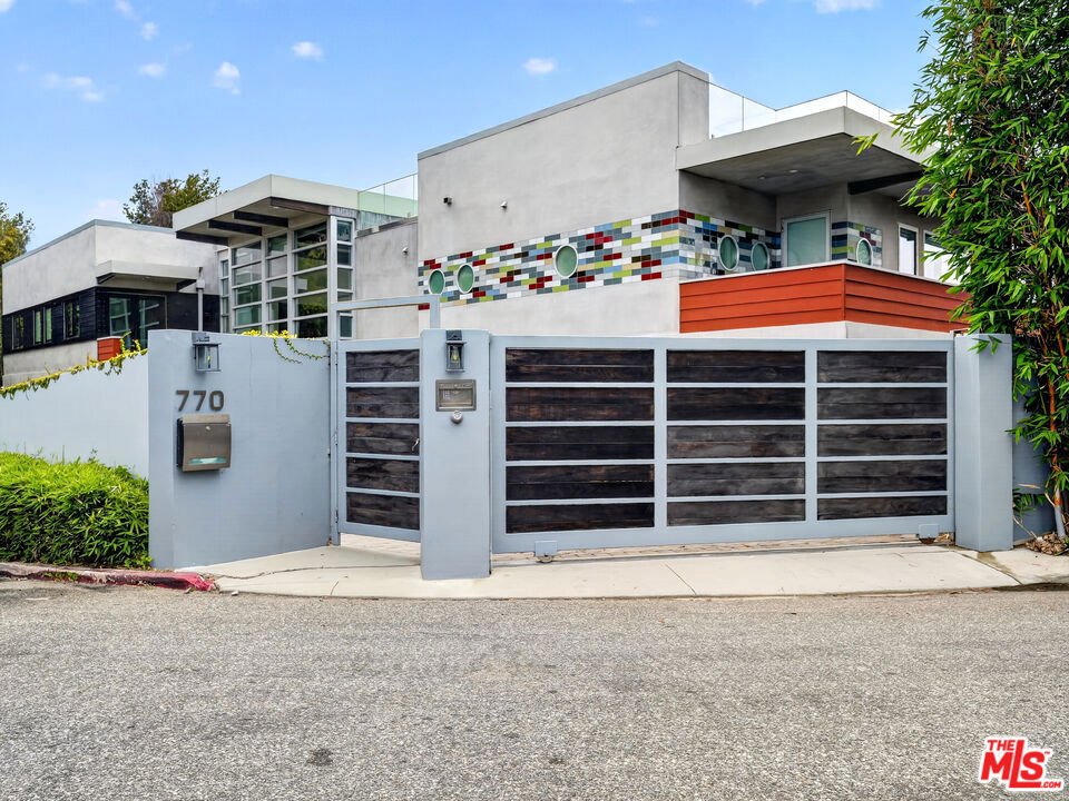 770 Paseo Miramar