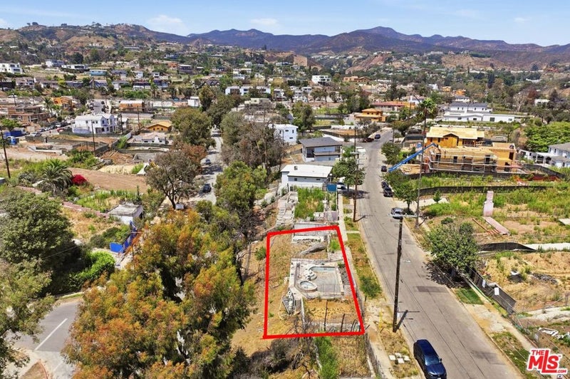 545 N Las Casas Avenue