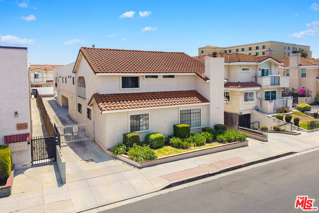 Properties 1 1520 Abbot Avenue