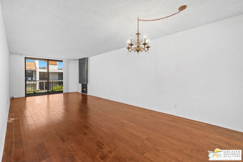 1401 Valley View Road 321