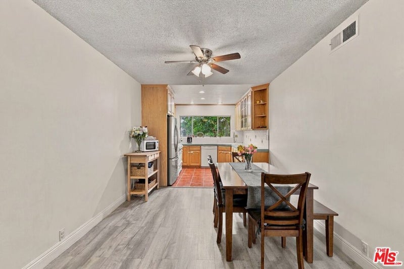 3166 S Sepulveda Boulevard 6