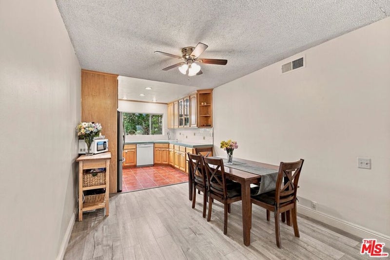 3166 S Sepulveda Boulevard 6