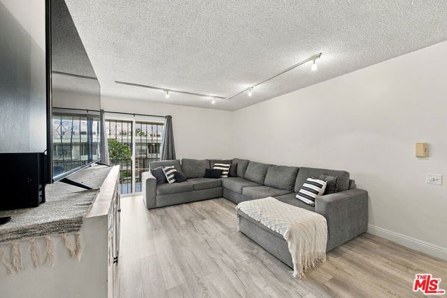 3166 S Sepulveda Boulevard 6 #6, Los Angeles