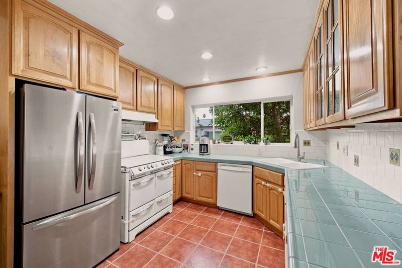 3166 S Sepulveda Boulevard 6