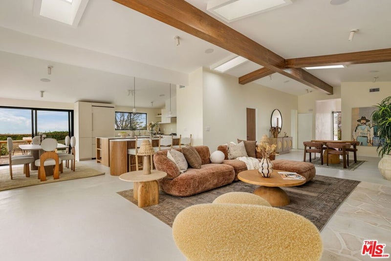3748 Seahorn Drive