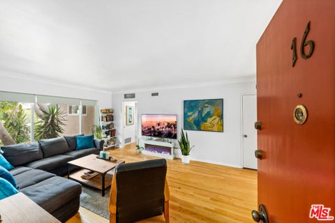 Photo of 1330 N Crescent Heights Boulevard #16, West Hollywood, CA 90046 (MLS # 26862363)