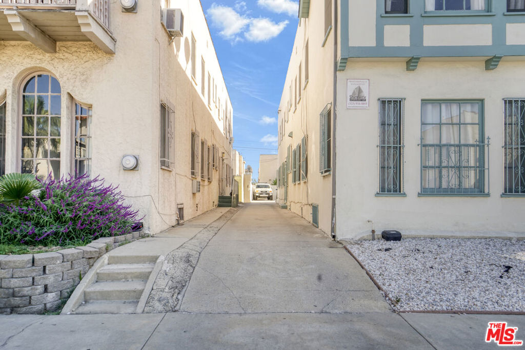 346 N Spaulding Avenue