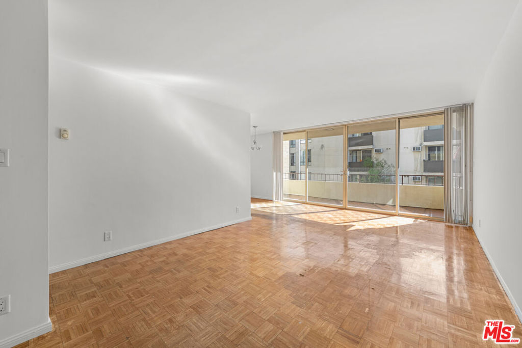 1300 Midvale Avenue 408