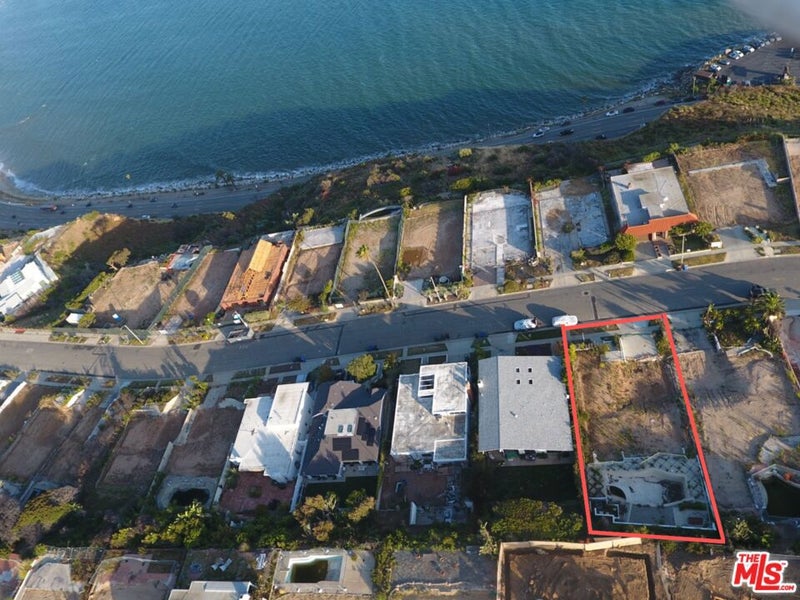 18421 Coastline Drive
