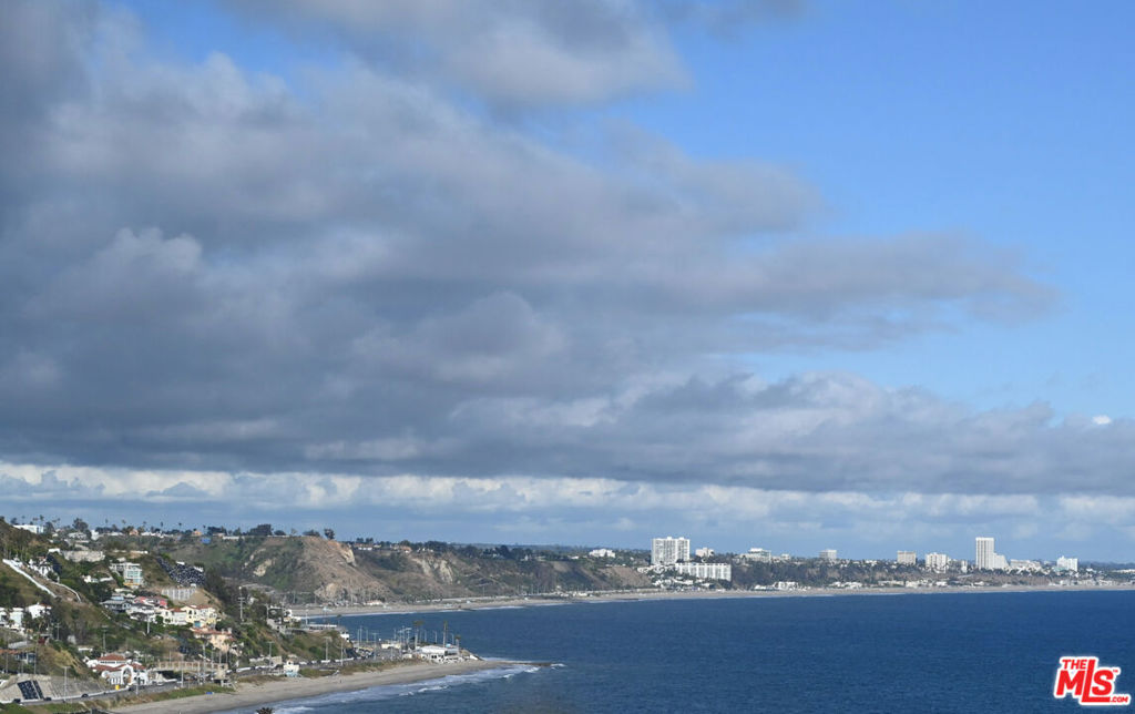 18421 Coastline Drive