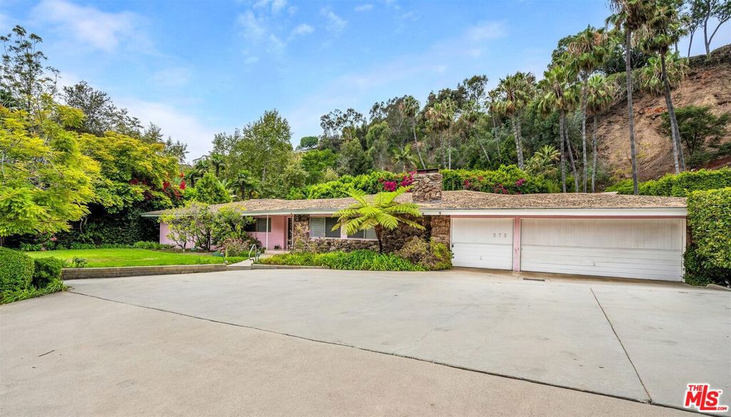 575 E Channel Road