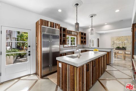 8249 Marmont Lane Los Angeles CA 90069