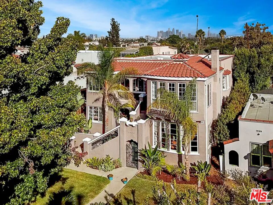 1306 S Longwood Avenue