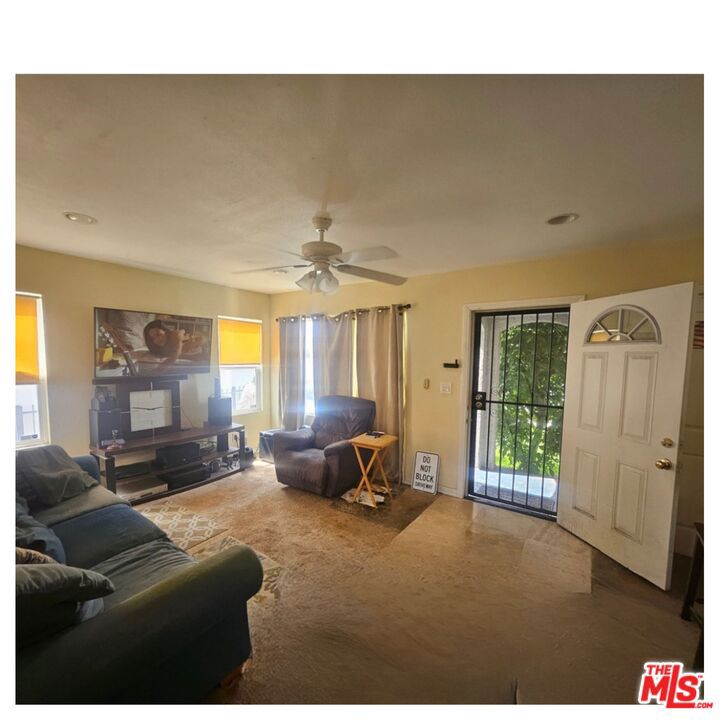 1738 W 66th Street