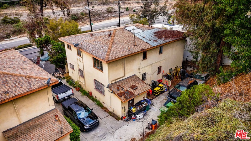4143 Don Tomaso Drive 1