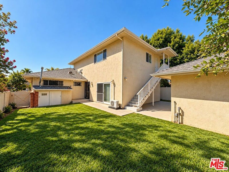 5446 Selmaraine Drive