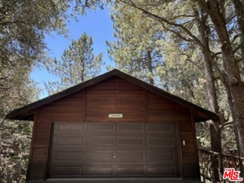 25033 Cascade Drive
