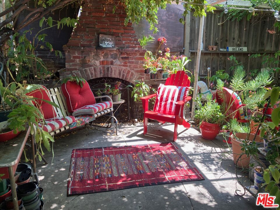 1110 Newby Street