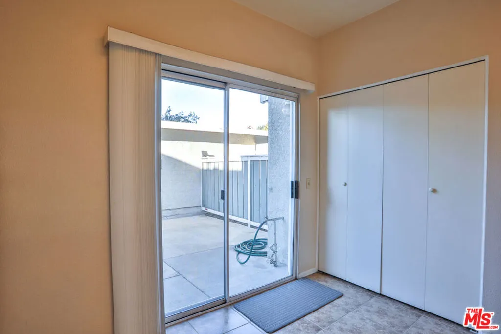 Ontario, California 91762, United States, 2 Bedrooms Bedrooms, ,3 BathroomsBathrooms,Residential,Active,234726