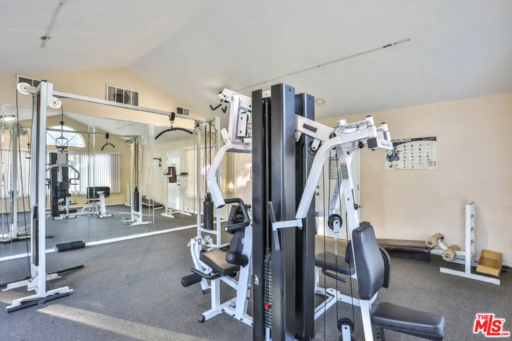 Ontario, California 91762, United States, 2 Bedrooms Bedrooms, ,3 BathroomsBathrooms,Residential,Active,234726