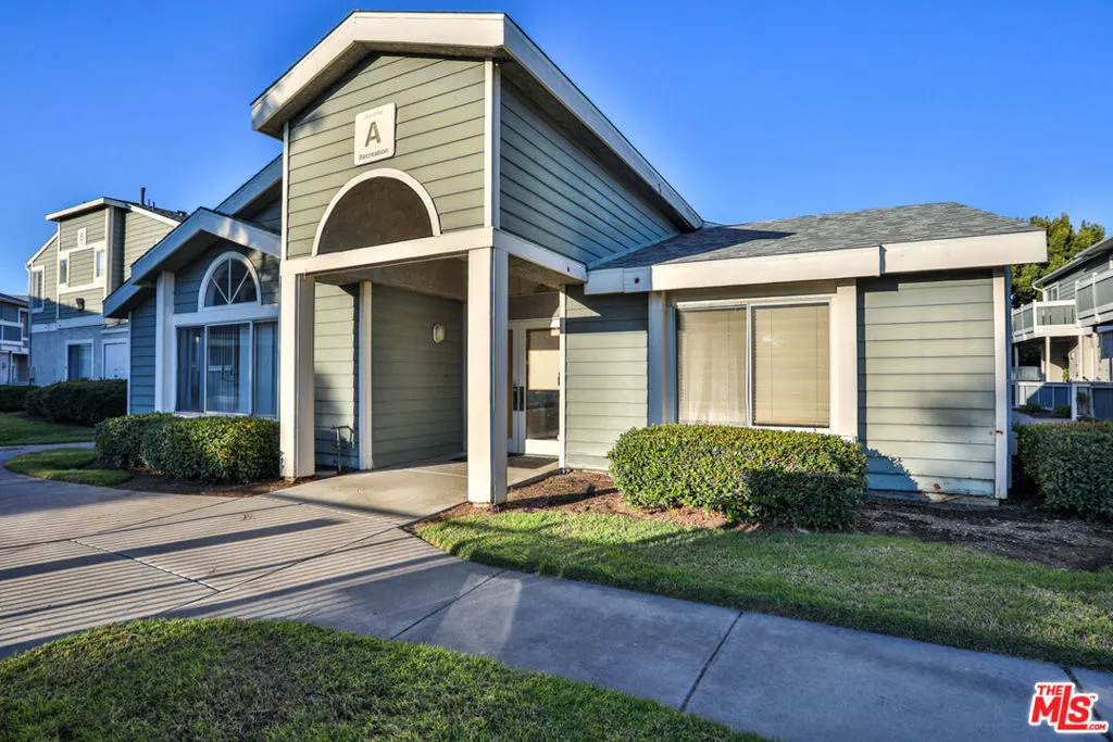 Ontario, California 91762, United States, 2 Bedrooms Bedrooms, ,3 BathroomsBathrooms,Residential,Active,234726