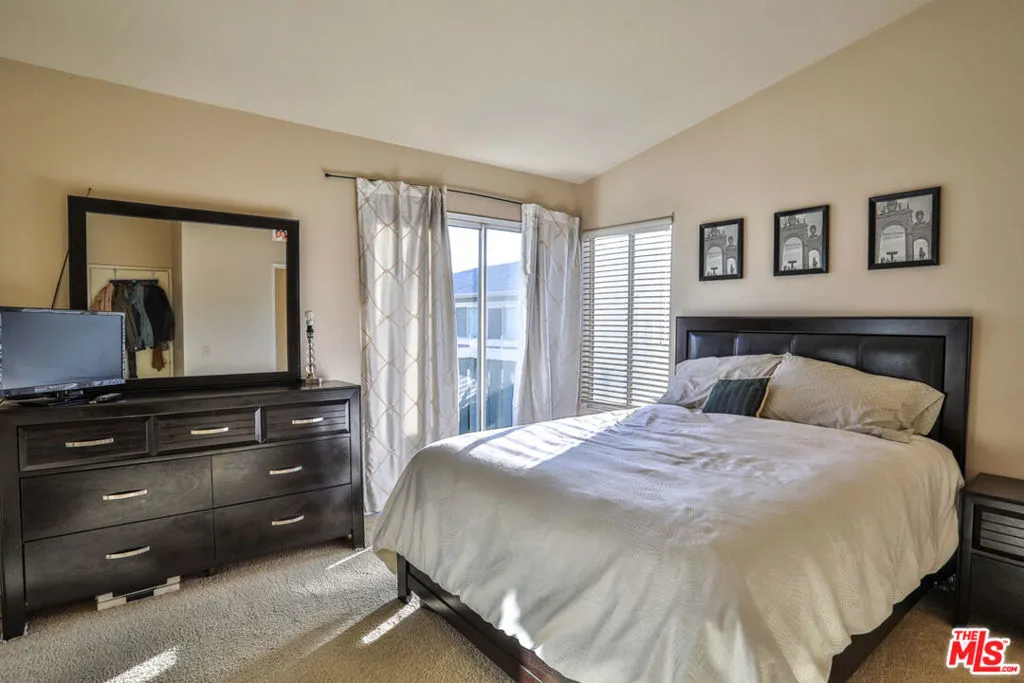 Ontario, California 91762, United States, 2 Bedrooms Bedrooms, ,3 BathroomsBathrooms,Residential,Active,234726