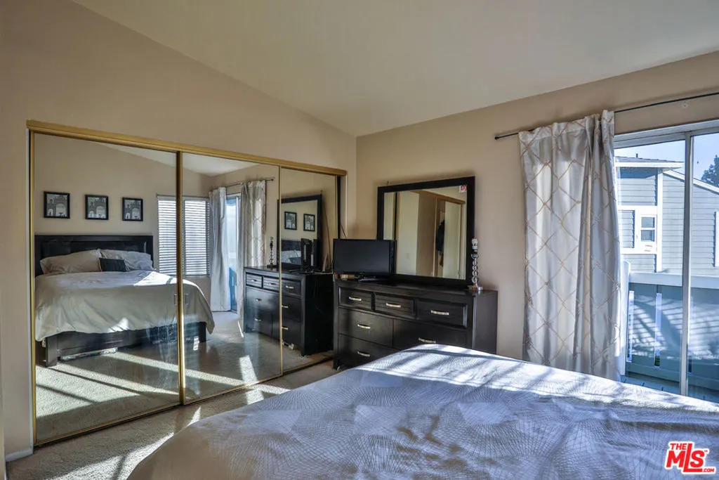 Ontario, California 91762, United States, 2 Bedrooms Bedrooms, ,3 BathroomsBathrooms,Residential,Active,234726