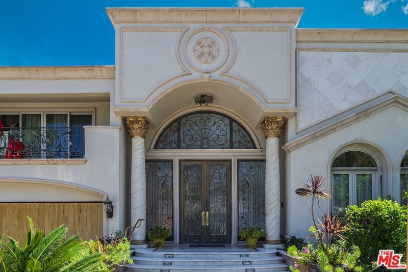 2716 Casiano Road