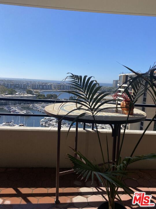 4314 Marina City Drive 1118