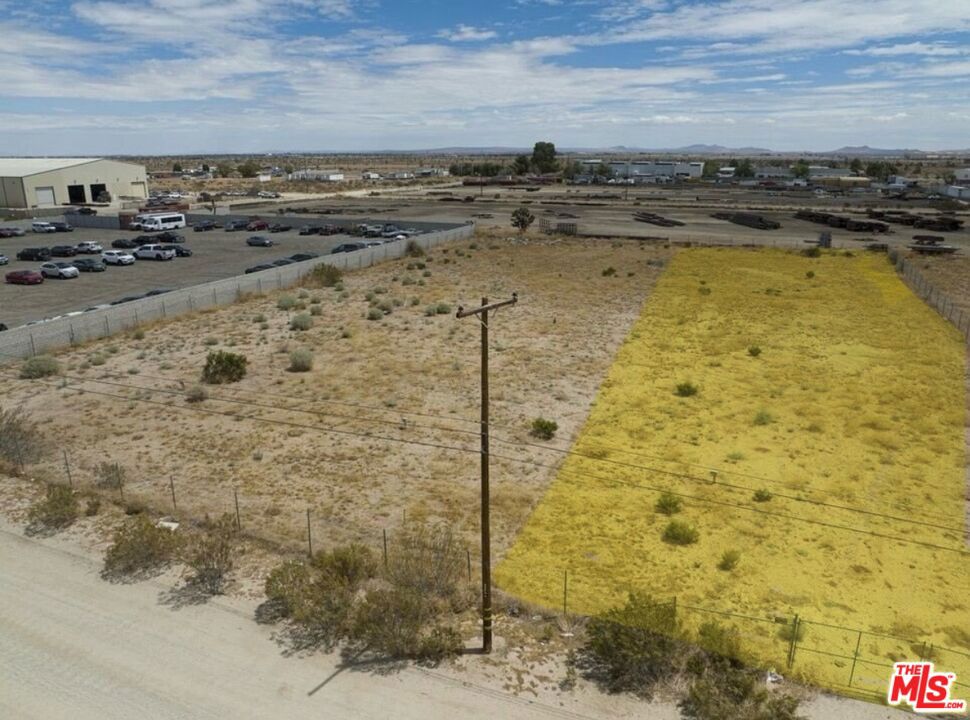 6 TH ST E BETWEEN AVE M & L12 LOT 2