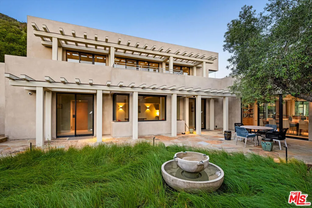 Santa Barbara, California 93108, United States, 3 Bedrooms Bedrooms, ,6 BathroomsBathrooms,Residential,Active,158751