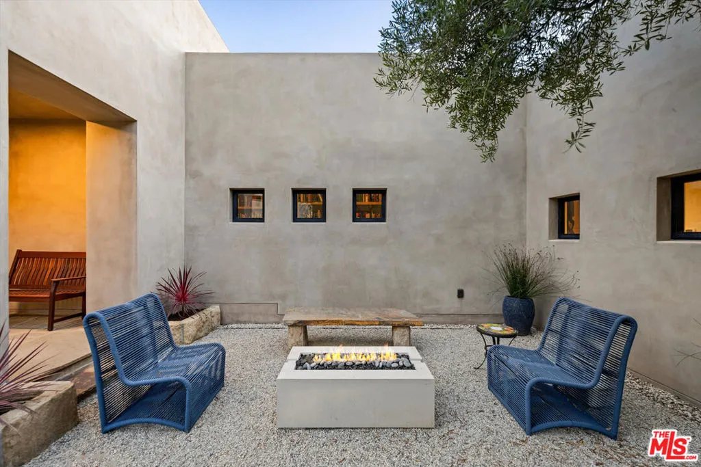 Santa Barbara, California 93108, United States, 3 Bedrooms Bedrooms, ,6 BathroomsBathrooms,Residential,Active,158751