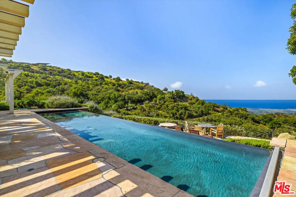 Santa Barbara, California 93108, United States, 3 Bedrooms Bedrooms, ,6 BathroomsBathrooms,Residential,Active,158751