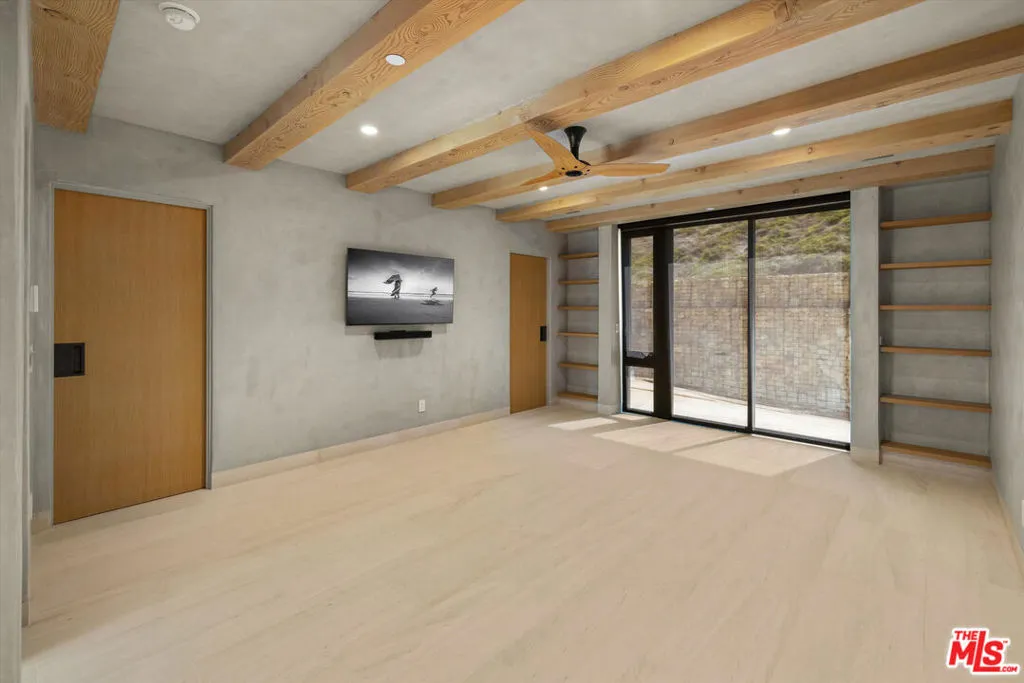 Santa Barbara, California 93108, United States, 3 Bedrooms Bedrooms, ,6 BathroomsBathrooms,Residential,Active,158751