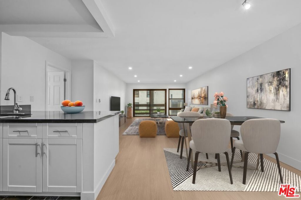 7740 Redlands Street M1077