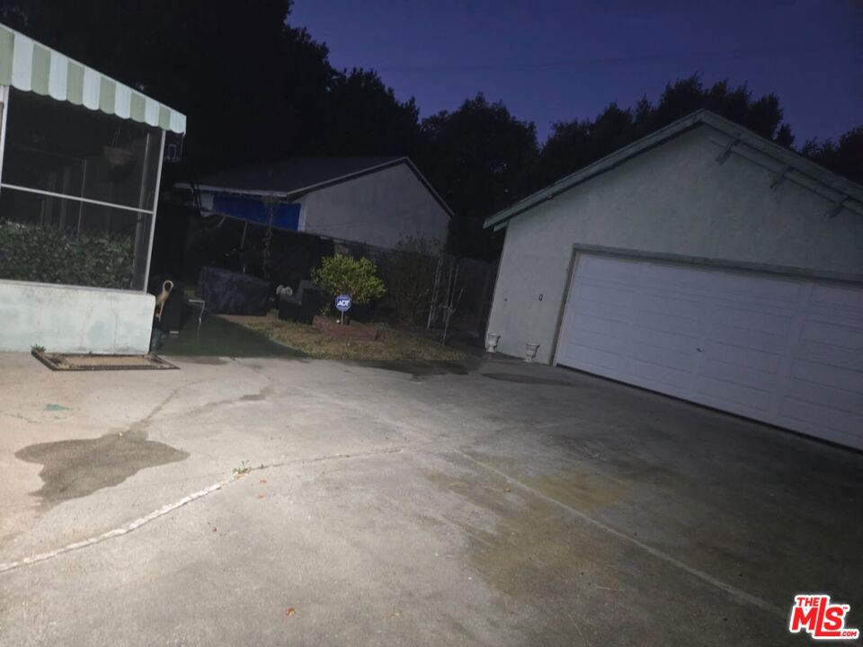 6118 Keniston Avenue