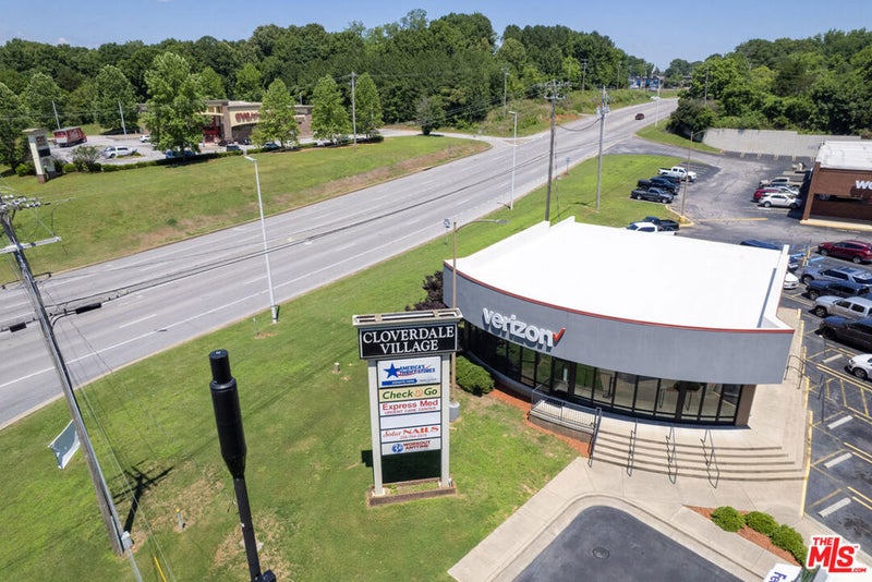 2606 Cloverdale Road