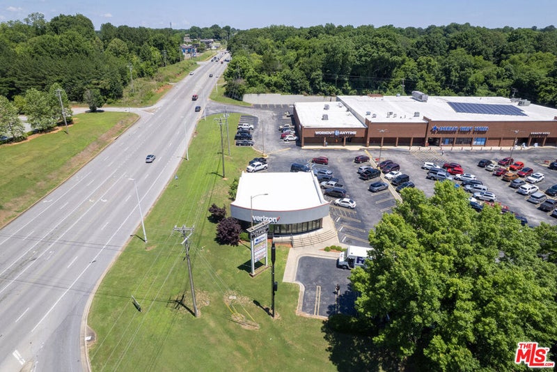 2606 Cloverdale Road