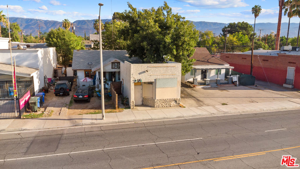 214 E Base Line Street