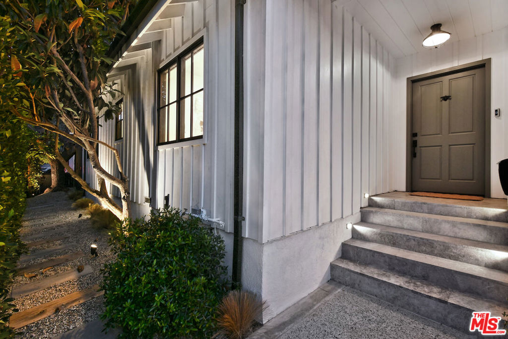 3721 Woodcliff Road