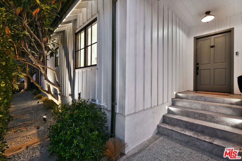 3721 Woodcliff Road