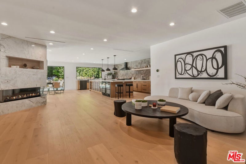3721 Woodcliff Road
